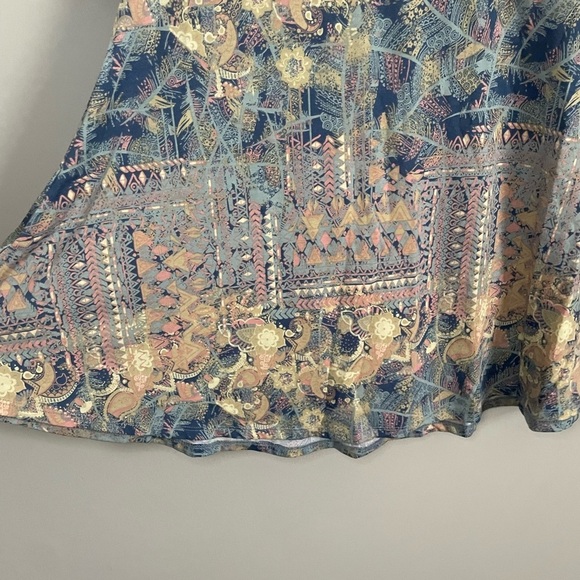 Lularoe Perfect T-Shirt - Picture 7 of 10